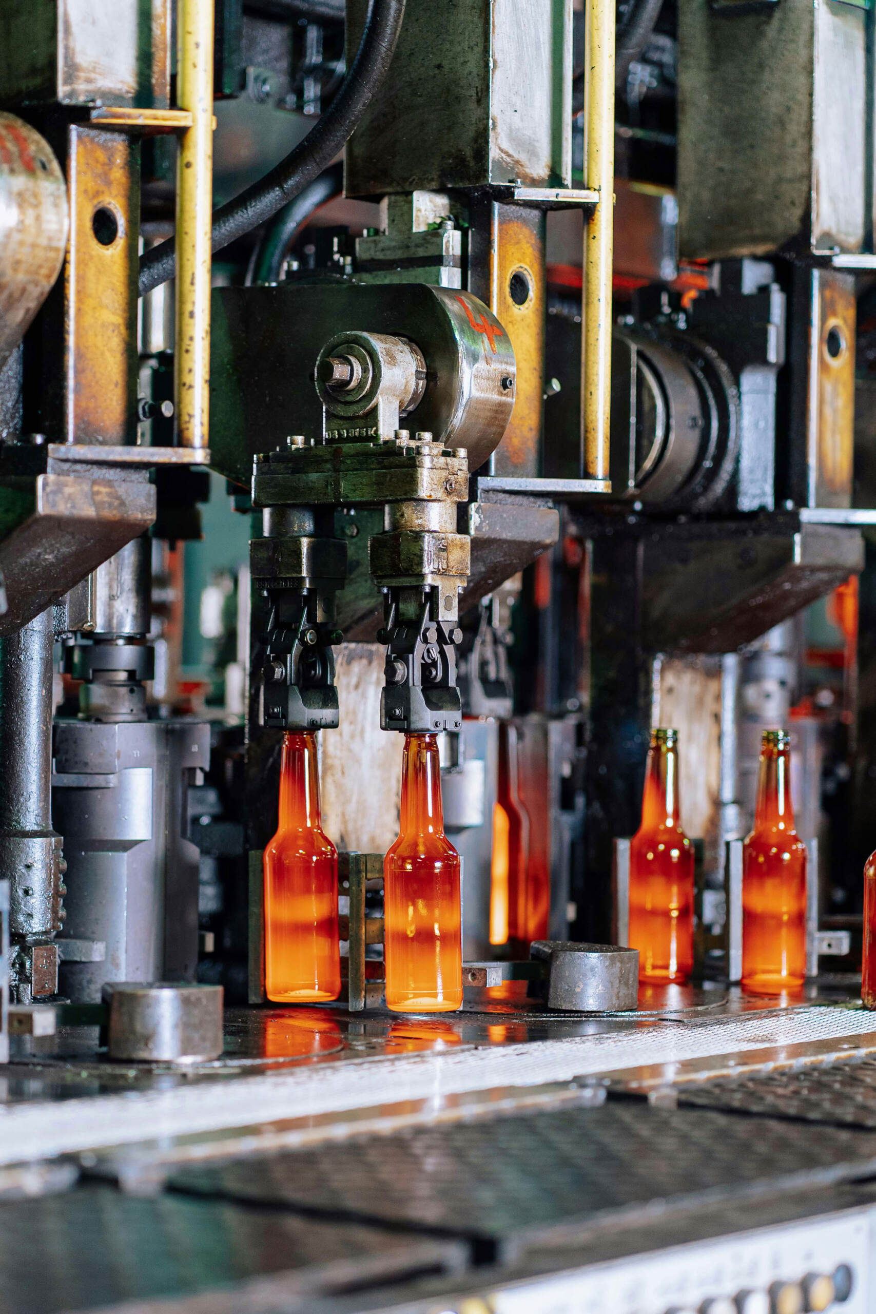 A bottling line that uses multiple types of composite bushings and bearings.